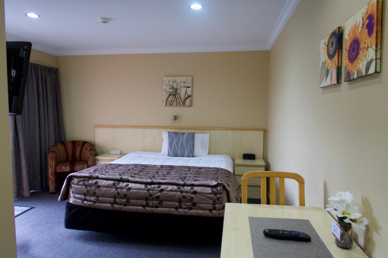 Blenheim Spa Motor Lodge Екстер'єр фото